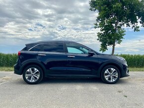 TOP elektromobil Kia e-Niro 64 kWh 2022  DPH - 8