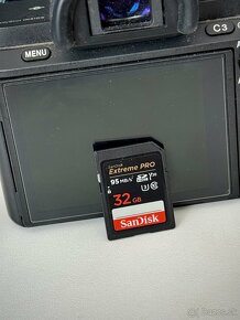 Sony A7 II + extra batérie a nabíjačka + 32Gb SanDisk - 8