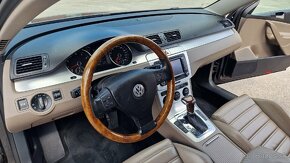 VOLKSWAGEN PASSAT AUTOMAT NAJVYŠŠEJ VÝBAVE
 - 8