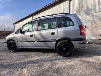 Opel Zafira 1.8 16V Elegance - 8