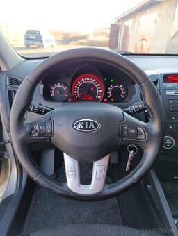 KIA Ceed SW 2009 1.6 92kw - 8