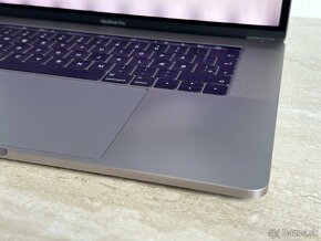 Apple MacBook Pro (Retina, 15", 2016) 1TB, i7 - 8