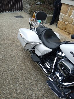 Harley - Davidson FLHXS Street Glide - 8