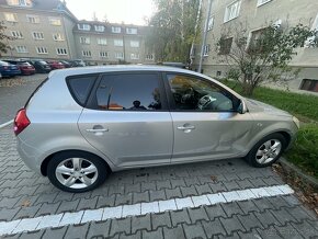 KIA Ceed 1.6 benzín - 8