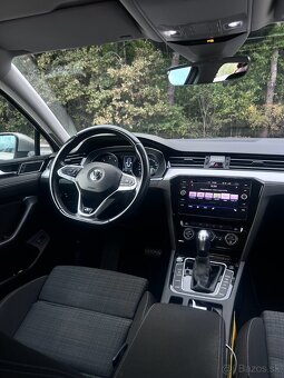 VW Passat Variant R-Line 2.0 TDI DSG - 8