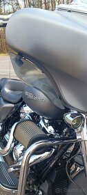 Harley Davidson Street glide - 8