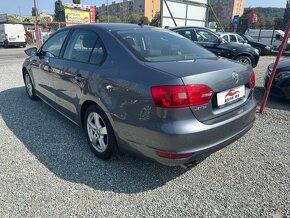 Volkswagen Jetta 1.4 TSI Highline - 8