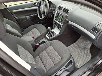 Škoda OCTAVIA 2.0 TDI CR model 2011 - 8