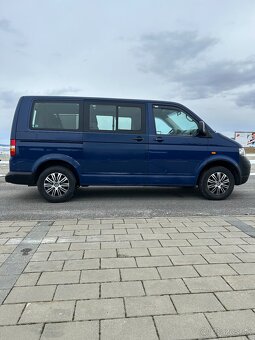 Volkswagen Caravelle - 8