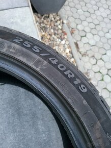 Zimne pneu 255/40 R19 - 8