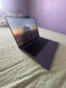 Huawei matebook - 8