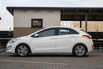 Hyundai i30 1.6 CRDi DOHC 16V Family - 8