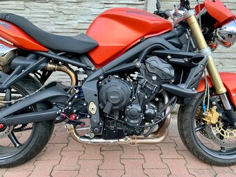 TRIUMPH Street Triple 675R 25kw - 8