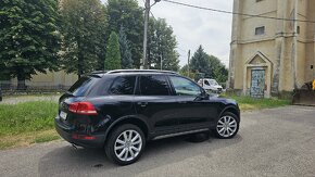 VW Touareg, 180kw, 218k km, ACC, Panorama, Tazne, Off road - 8