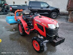 Japonský malotraktor Kubota 4x4 - 8