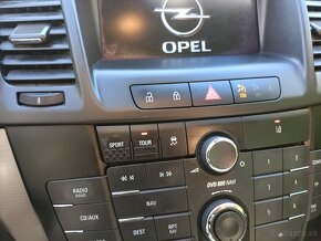 Opel Insignia 2.0 CDTi - 8