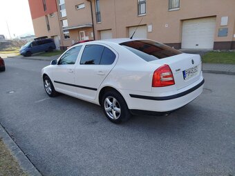 Škoda Octavia 2 1.6 fsi - 8