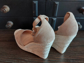 Espadrilky na platforme - vel. 39 - 8