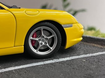 1:18 PORSCHE 911 Carrera - AUTOart - 8