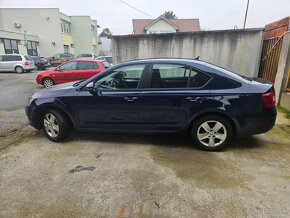 Škoda Octavia 1.6 TDI 85kW DSG - 8