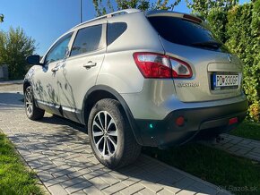 Nissan Qashqai 1.6i - 8