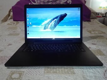 Dell. Intel i5. 17,3 HD+. 256 GB SSD.8GB. nVidia 2+4GB. - 8