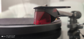 Pro-ject Debut Carbon DC OM2RED - 8