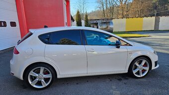 Seat Leon Cupra R 2.0 195kw 2010 - 8