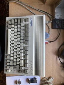 Amiga 600 - 8