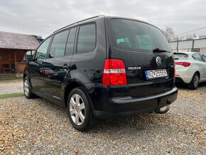 VW Touran 2.0 TDI diesel, 103kW, MT/6, rok:04.2005. - 8