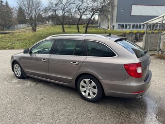 Skoda superb 2.0 tdi combi 103kw - 8