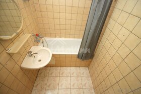 Na PREDAJ 2 izbový BYT 56m² Partizánske- Šipok - 8