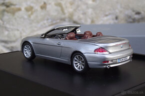 1:43 BMW - 8