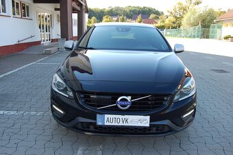 Volvo V60 D3 150PS AT6 R-Design - 8