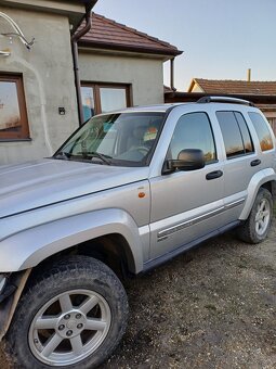 Jeep liberty kj 2006 2.8 - 8