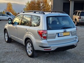 SUBARU FORESTER 2,0i + LPG 4x4 - 8