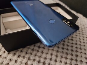 Xiaomi Mi 8 dual sim 6/128GB - 8