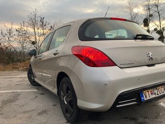 Peugeot 308 2.0 HDi - 8