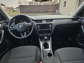 Škoda Octavia Combi 1.6 TDI M5 Ambition DVD Navi R16 Orig.KM - 8