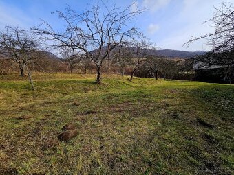 Na predaj 5-izbový rodinný dom s  rozľahlým pozemkom 2158 m2 - 8