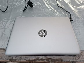 Notebook HP Kovový, Dotykový / SSD 240GB / 8GB RAM / Win 11 - 8