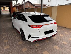 KIA Proceed GT 1.6 - 8