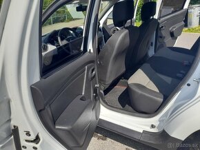 DACIA DUSTER 1.6i 77KW,ROK 2014,PO SERVISU,ZIMNÍ PNEU - 8