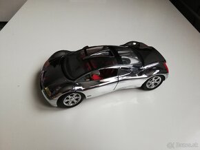 1:18  Audi Avus quattro  - Revell - 8