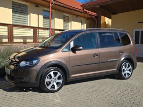 Volkswagen Touran CROSS 1.4 TSI Premium Comfortline 7m. - 8