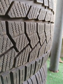 275/40 r20 zimne - 8