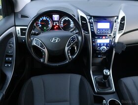 Predám Hyundai i30 2015 CRDi šedá met., ťažné - MOŽNÁ VÝMENA - 8