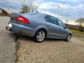 Škoda Superb 2.0TDI 2010 - 8