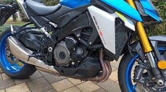 Suzuki GSX-S 1000 - 8