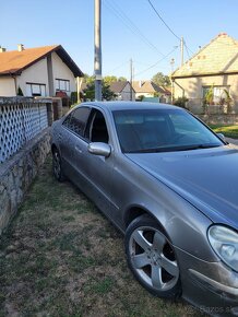 Dobrý mám na predaj mercedes e270 w211auto je nepojazne - 8